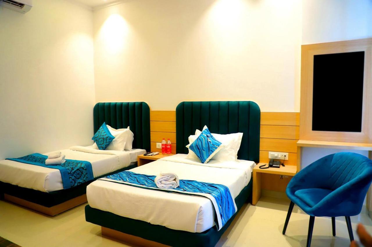 Hotel Diamond View Амритсар Экстерьер фото