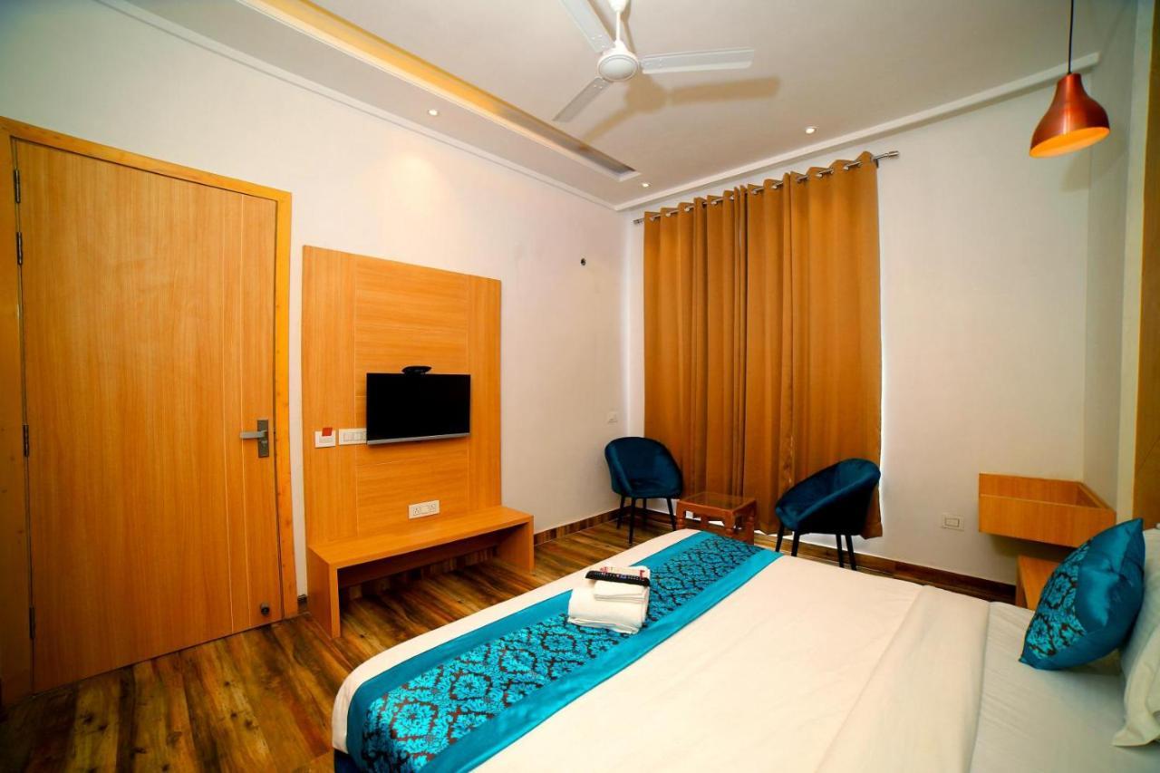 Hotel Diamond View Амритсар Экстерьер фото